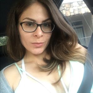 Meet your Posher, Eva